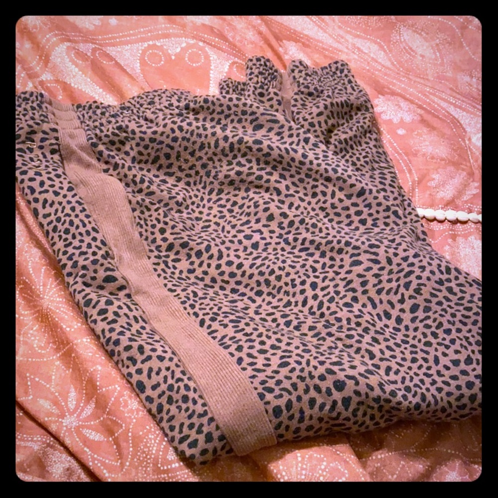 VS Pink Campus Jogger